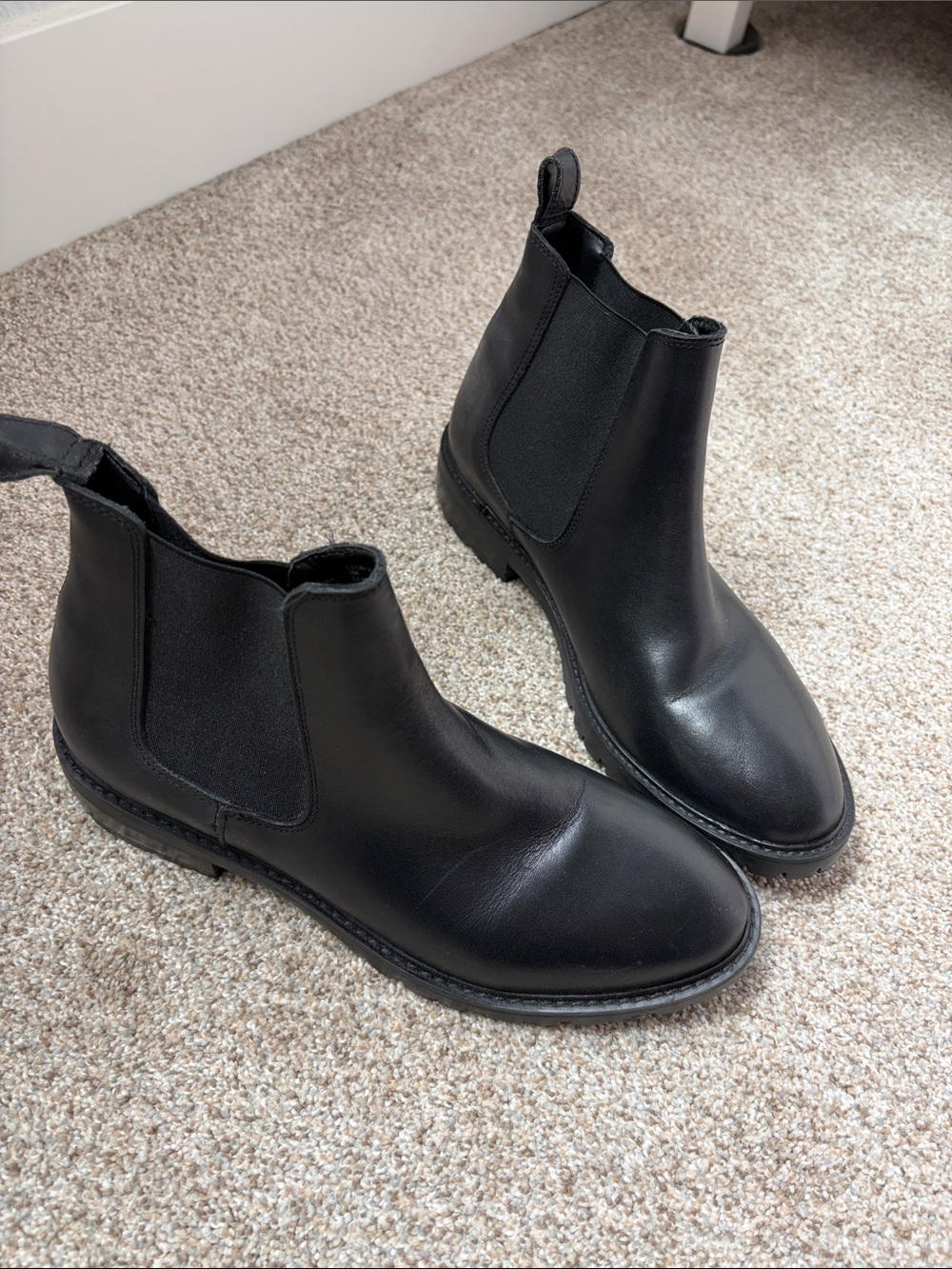 Steve Madden Women’s Black Leather Chelsea Boots